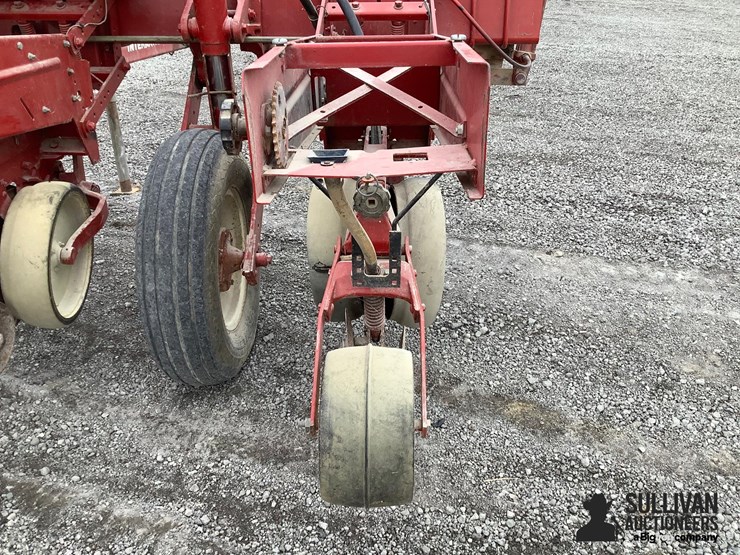 international-800-cyclo-air-image-13