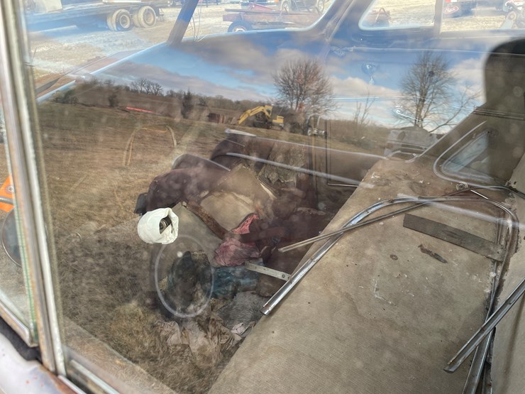 #4201-•-1941-buick-model-41-sedan,-(no-title)-image-17