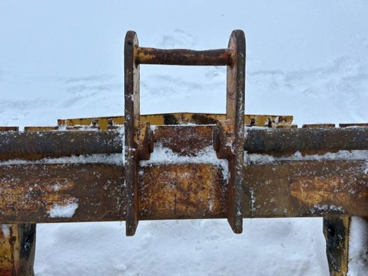 60-in.-wheel-loader-forks-image-18