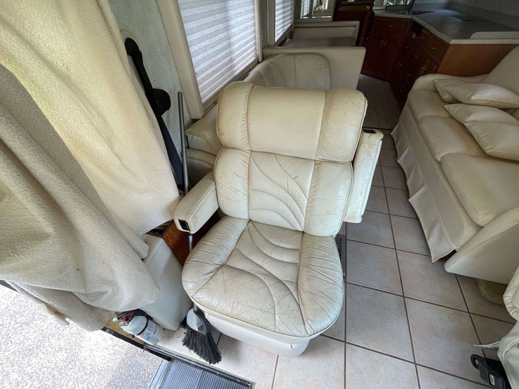 2000-holiday-rambler-"endeavor"-motorhome-(52,465-miles)-image-27