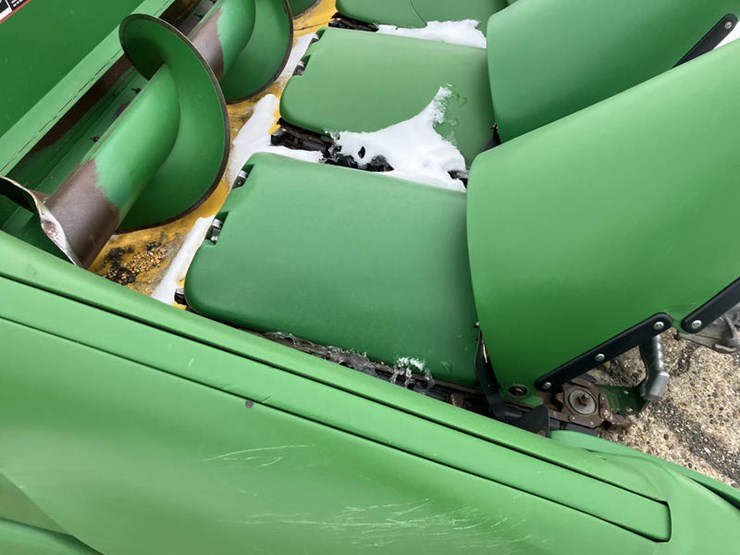 2009-john-deere-608c-image-13