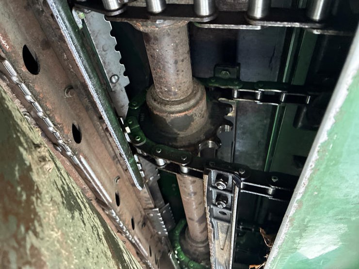 2015-john-deere-s670-image-33