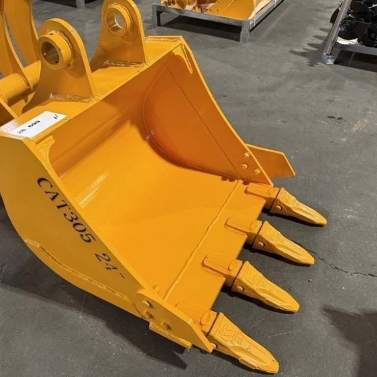 2026 CATERPILLAR 305