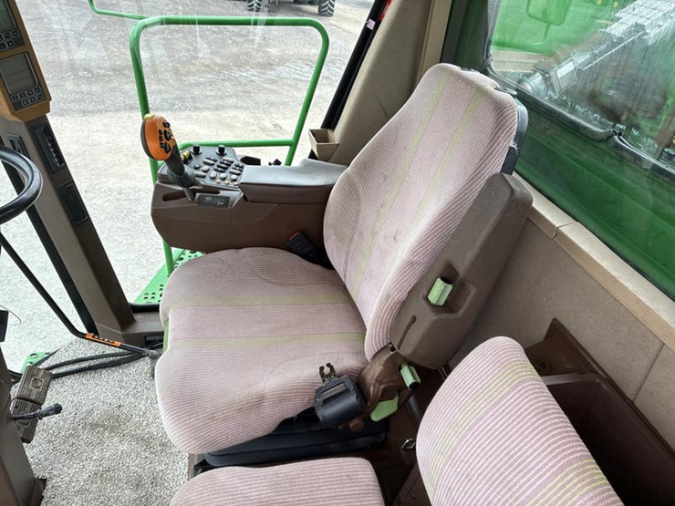 2004-john-deere-9660-sts-image-97