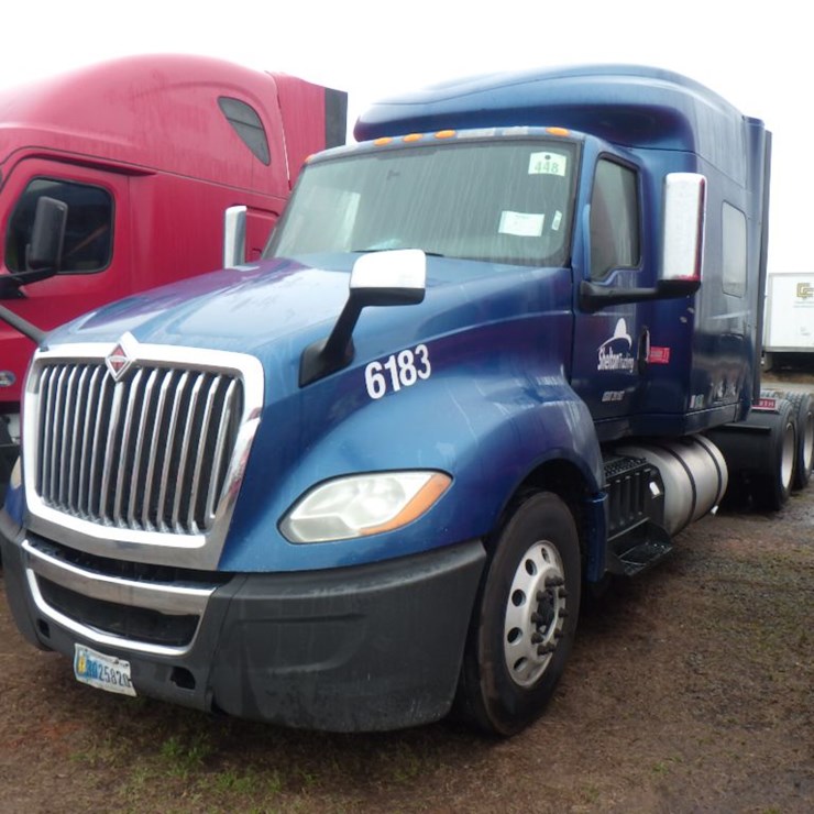 2018 INTERNATIONAL LT