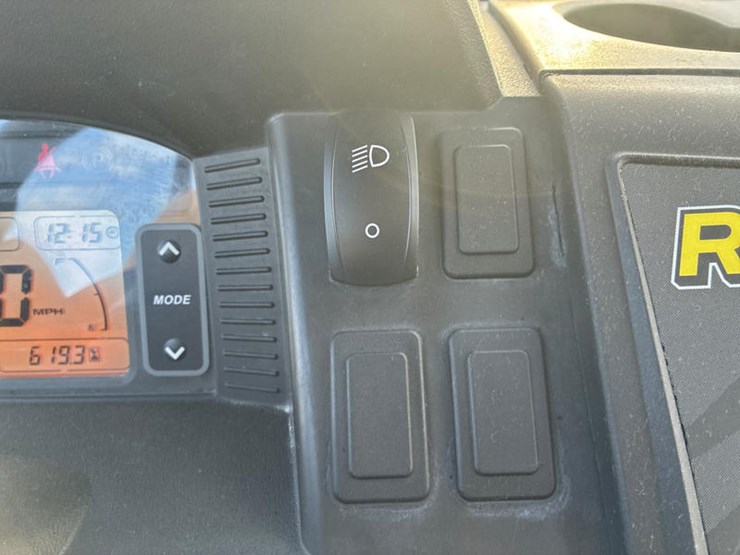 john-deere-gator-image-52