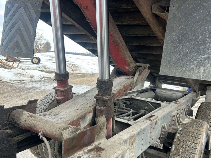 1991-chevy-kodiak-8500-tandem-grain-truck-with-18ft-bed-image-24