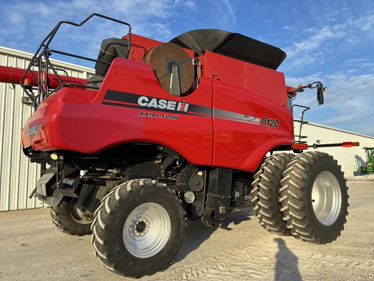 2010-case-ih-8120-image-5