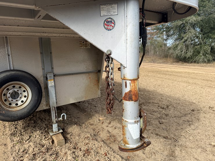 featherlite-24-ft-image-8