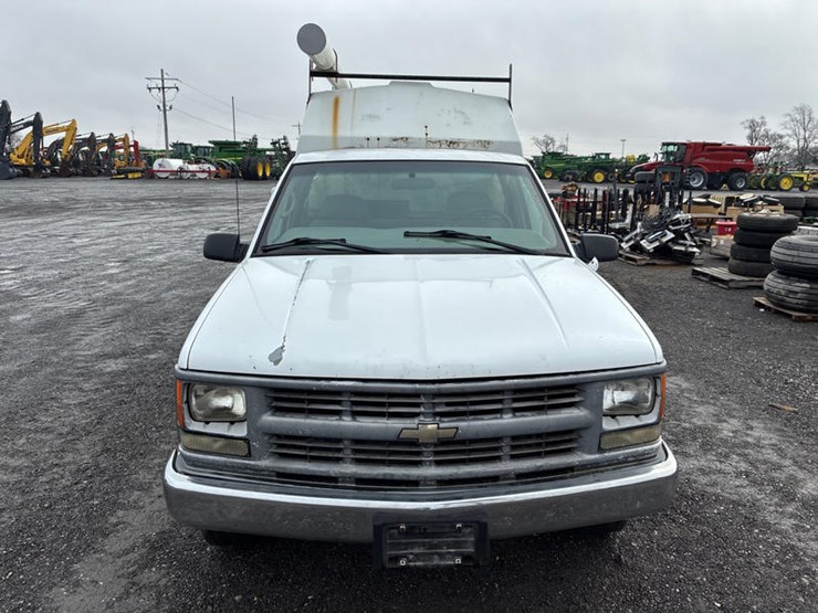 2000-chevrolet-2500-image-3