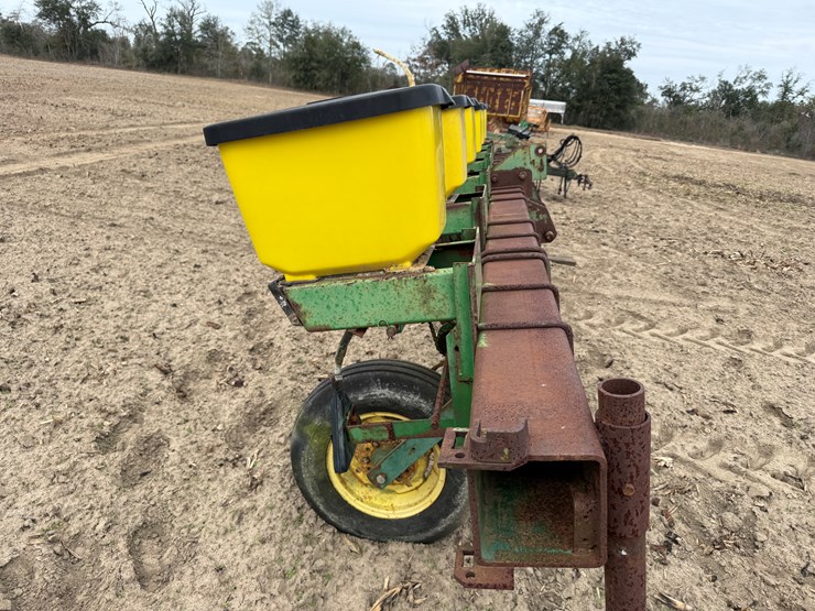 john-deere-7100-image-3