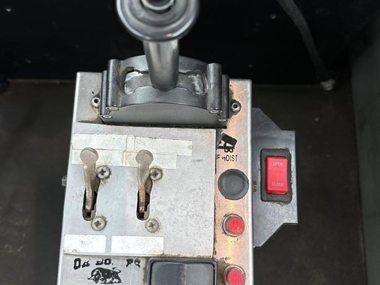 2015-kenworth-t880-image-23