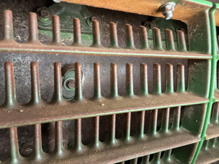 2004-john-deere-9660-sts-image-65