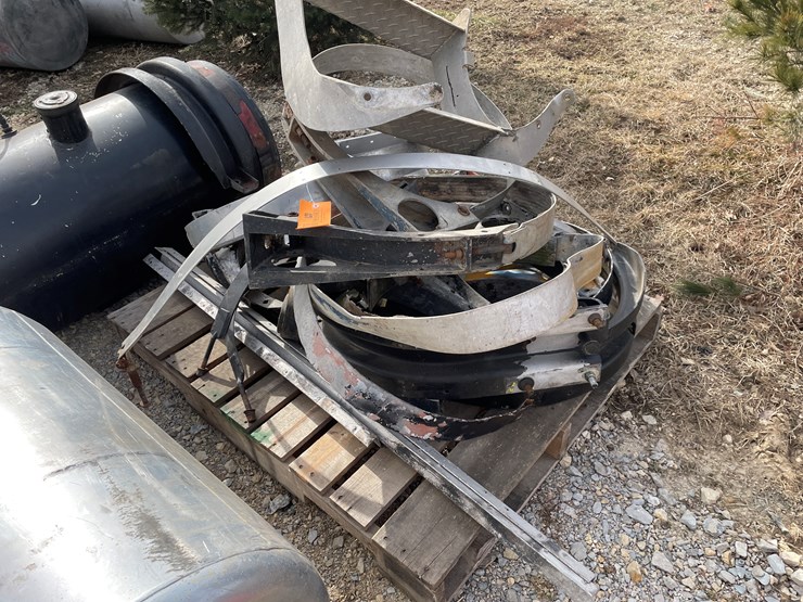 #4270-•-fuel-tank-mounting-brackets-image-2