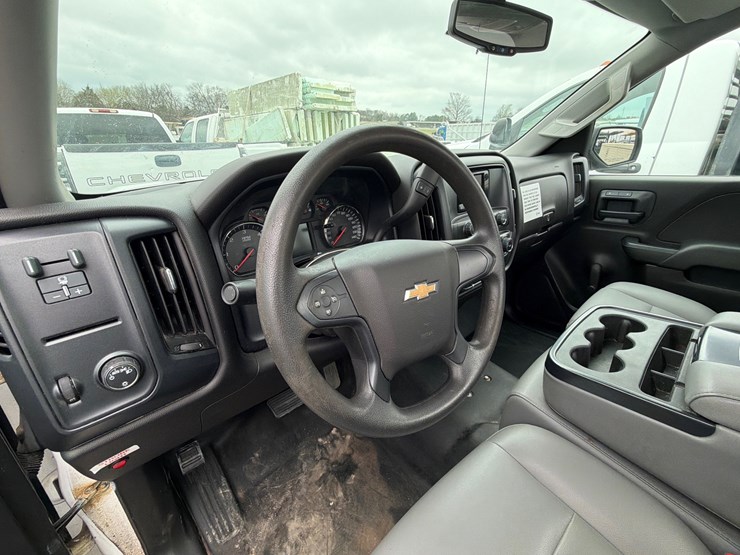 2015-chevrolet-1500-image-15