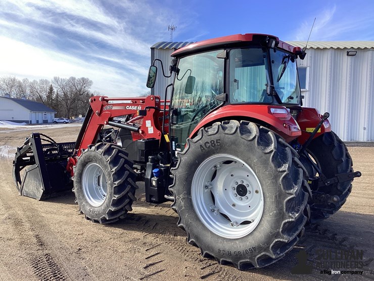 2021-case-ih-farmall-120c-image-7