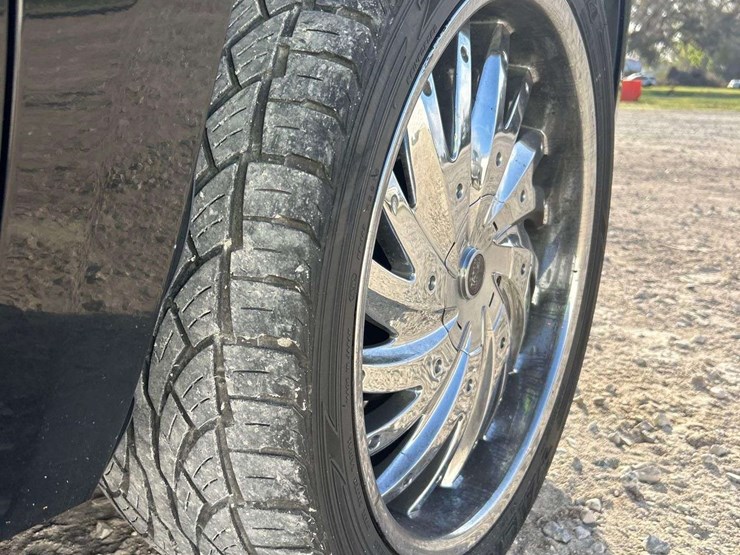 2008-gmc-yukon-xl-image-26