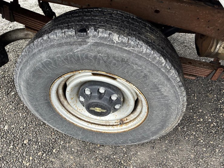 2000-chevrolet-2500-image-30