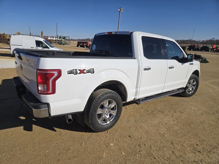 2016-ford-f150-image-12