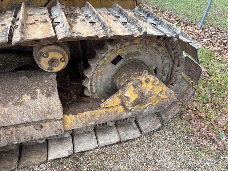 caterpillar-d5b-image-13