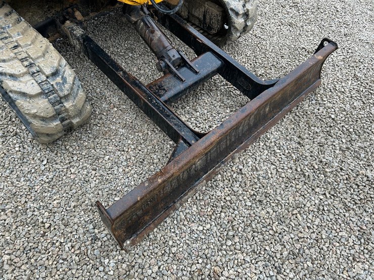 jcb-8035-zts-image-11