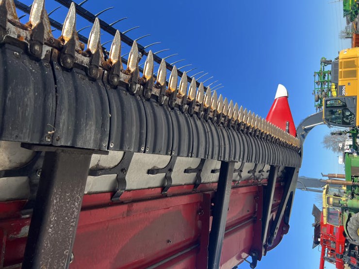 2011-case-ih-3020-image-23