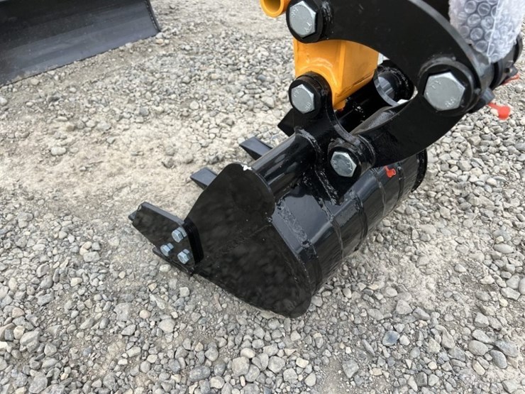 2026-miva-va15-mini-hydraulic-excavator-image-11