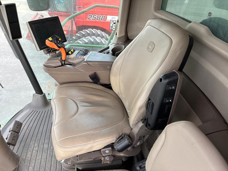 2023-john-deere-s780-image-41