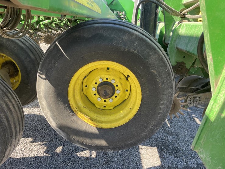 2004-john-deere-db90-image-19