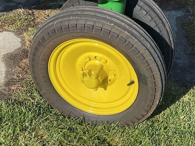 john-deere-model-b-image-20