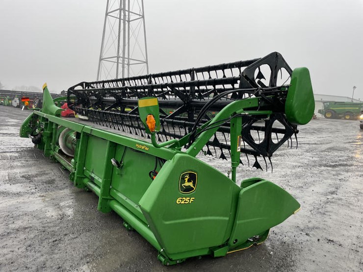 2014-john-deere-625f-image-13