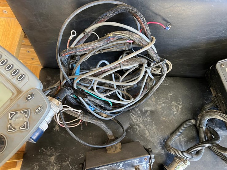 2010-kinze-3600-image-80