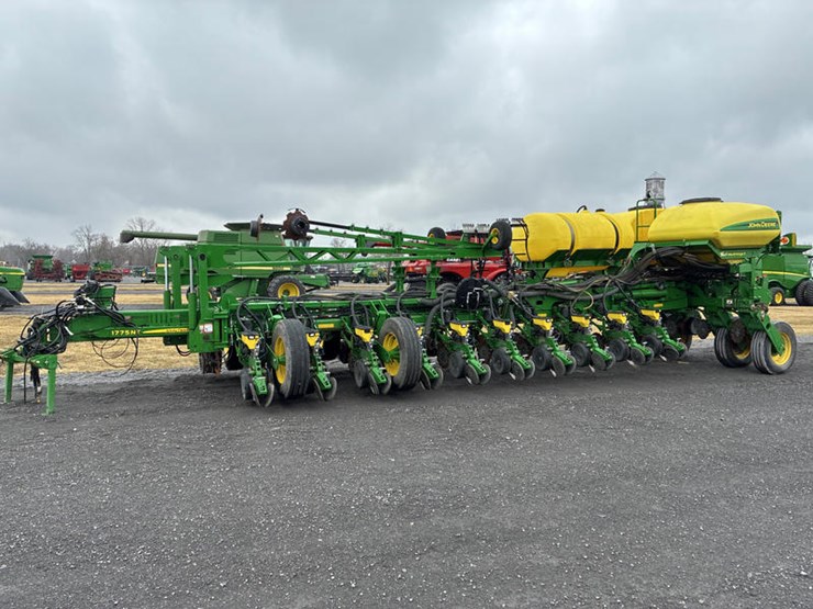 2019-john-deere-1775-image-10