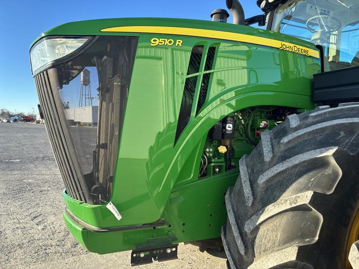 2013-john-deere-9510r-image-37