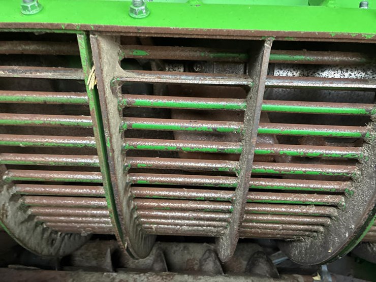 2004-john-deere-9660-sts-image-62