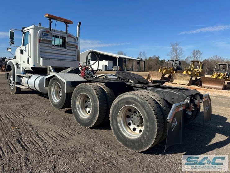 2017-international-hx620-image-16