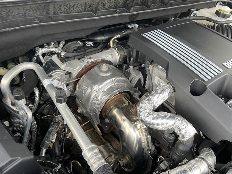 2023-chevrolet-tahoe-image-65