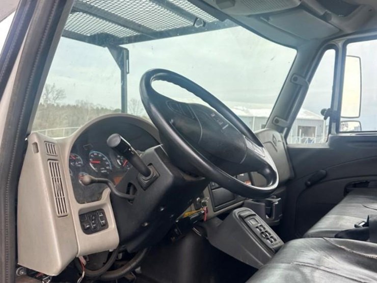 2012-international-durastar-4300-image-35