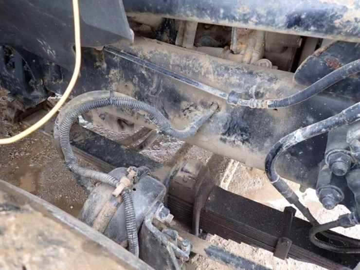 2002-sterling-l9500-image-40