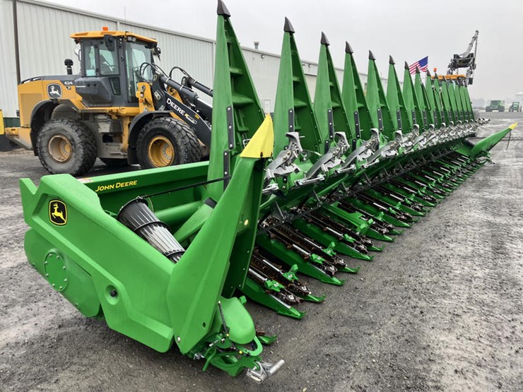 2024-john-deere-c16f-image-22