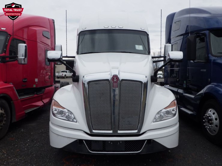 2022-kenworth-t680-image-2