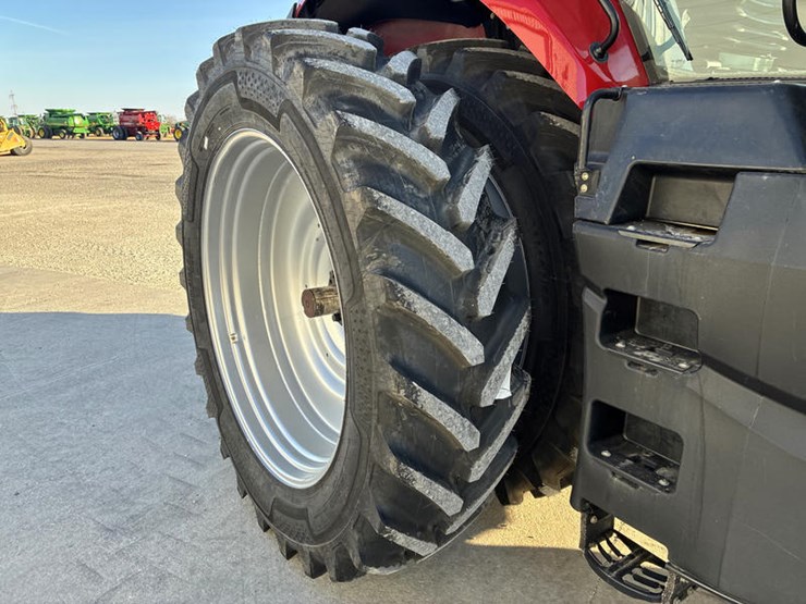 2024-case-ih-magnum-310-afs-connect-image-47