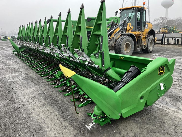 2024-john-deere-c16f-image-1