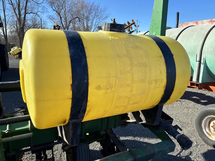 john-deere-7200-image-10