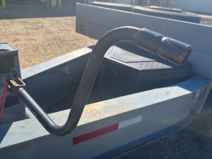 #2320-•-2008-interstate-30'-tri-axle-equipment-trailer-image-30