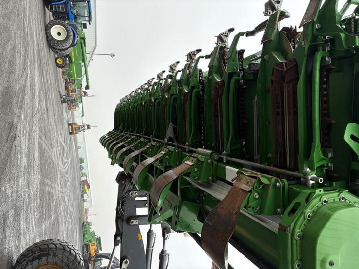 2024-john-deere-c12f-image-20