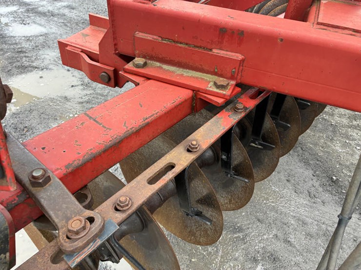 case-ih-3900-image-39