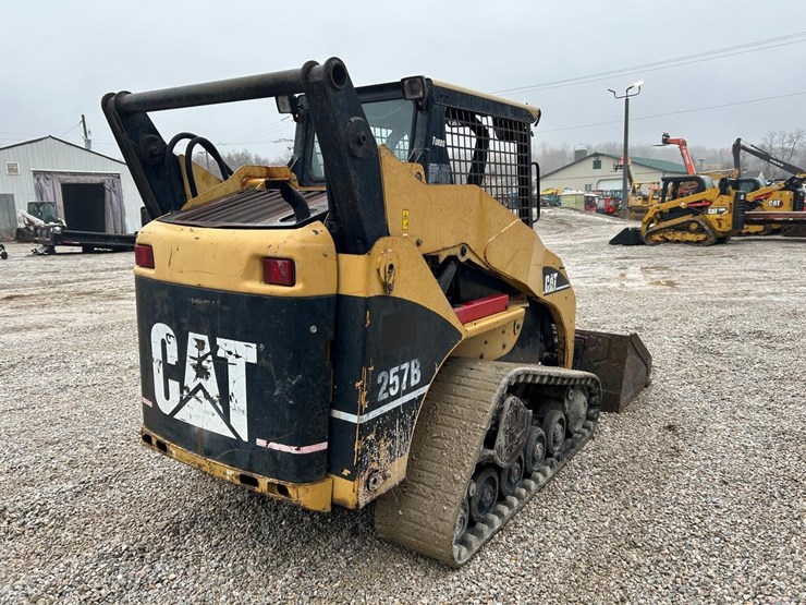 caterpillar-257b-image-4