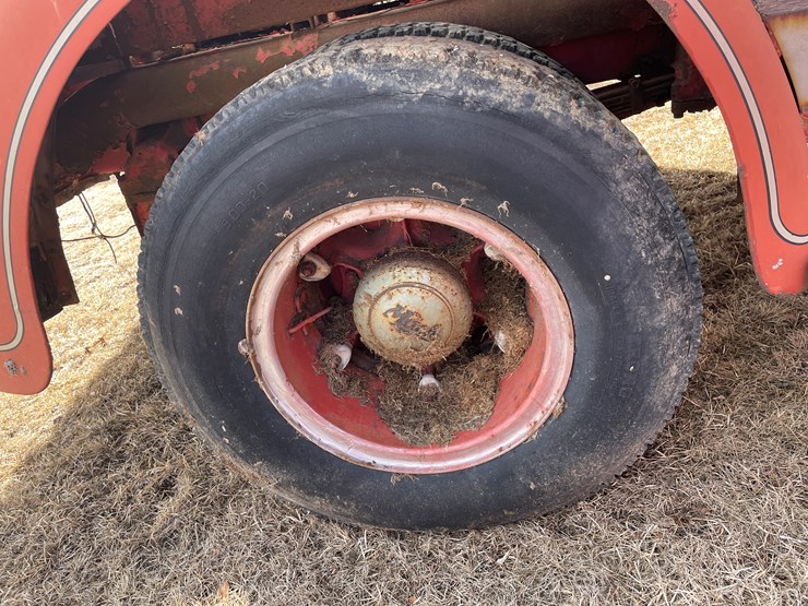 1951-mack-fire-apparatus-image-15