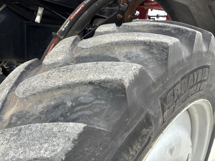 2015-case-ih-patriot-3340-image-57